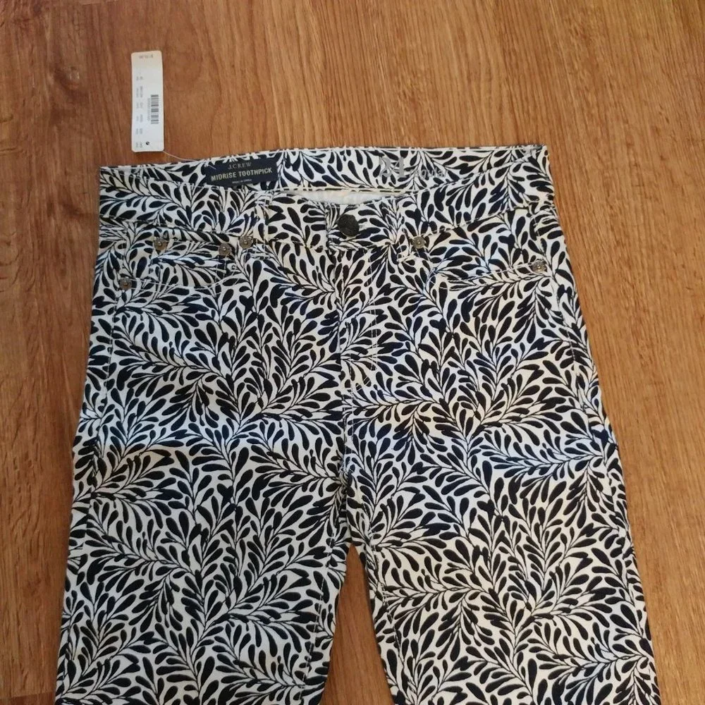 J. Crew Mid-rise Toothpick Black & White Fern Print Pants - Size 24 NWT.